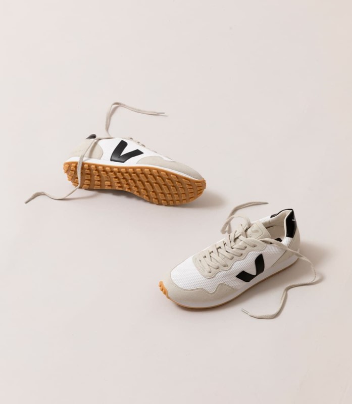 Veja Rec Alveomesh White Black Natural Premium Switzerland
