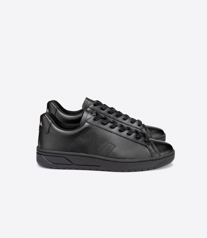 Veja Series Cwl Full Black Switzerland