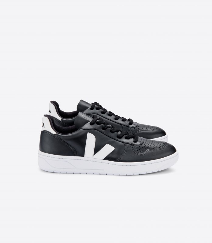 Veja Premium Leather Black White White-Sole Switzerland